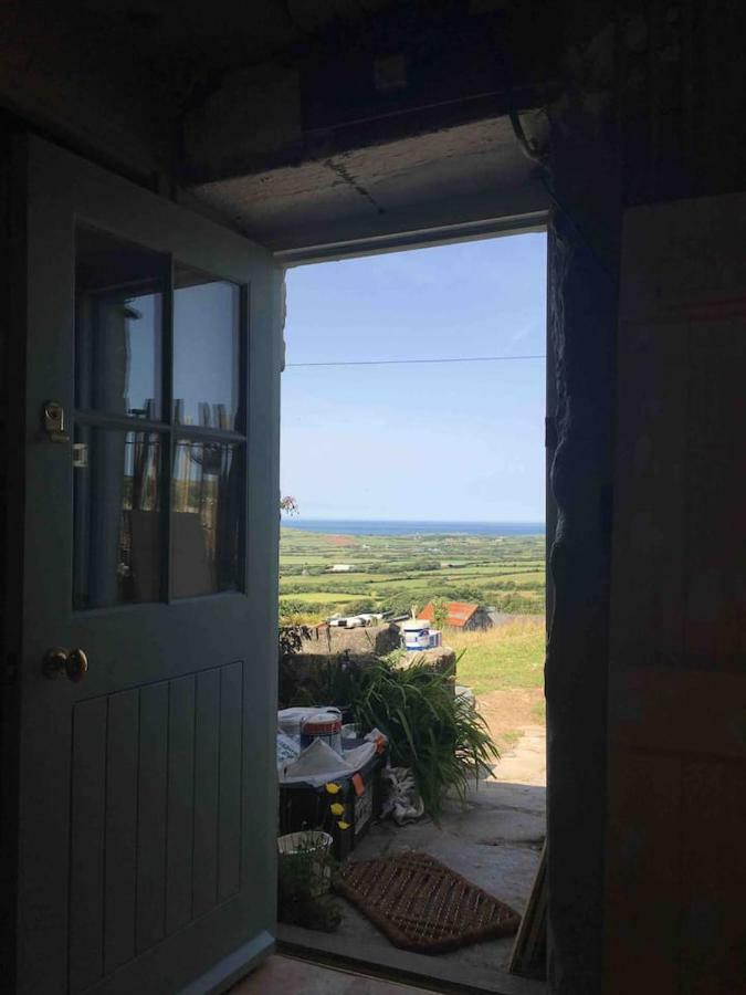1 Bryn Tirion Uchaf Pwllheli