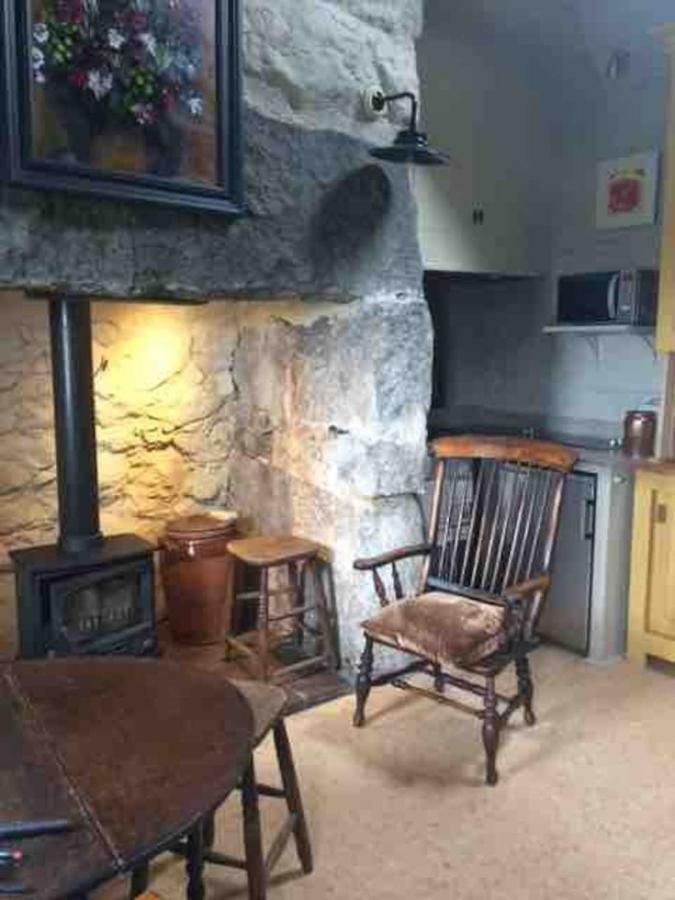 1 Bryn Tirion Uchaf Pwllheli