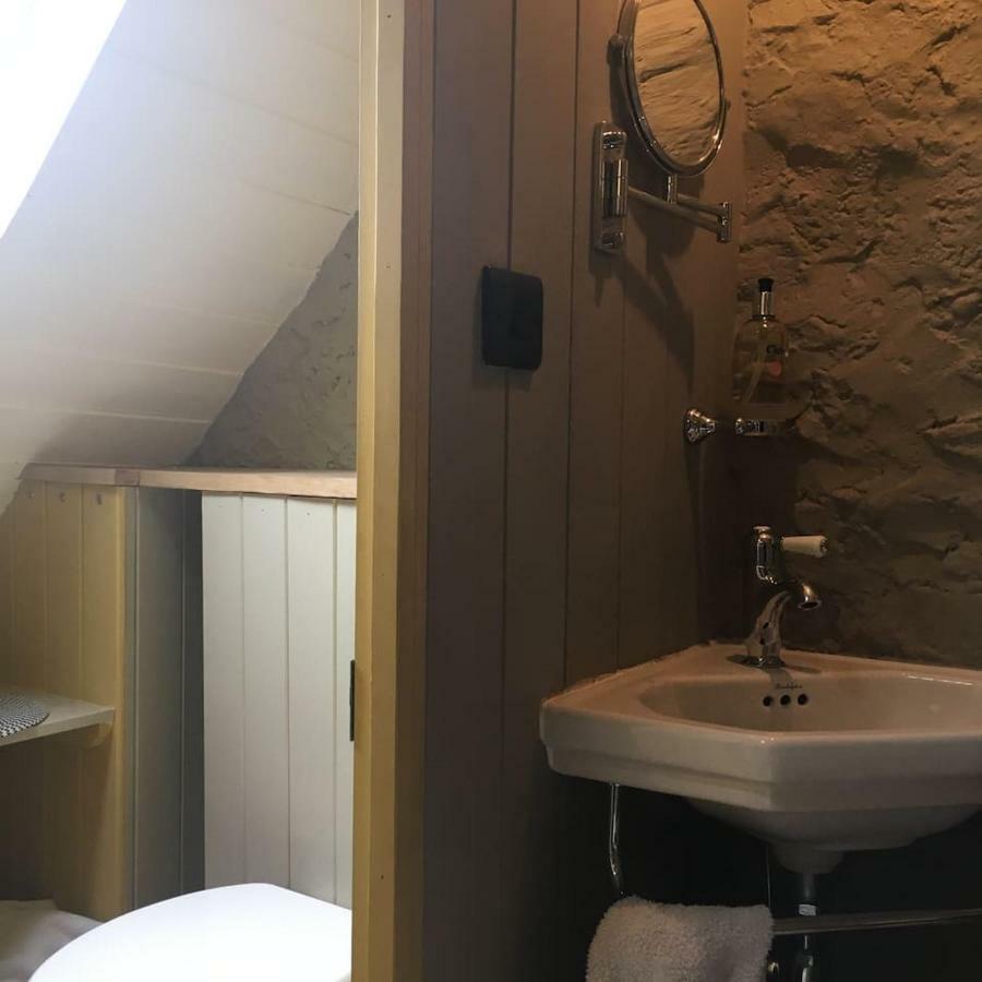 1 Bryn Tirion Uchaf Pwllheli